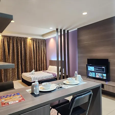 Regalia Comfort Suites Klcc Skypool Kuala Lumpur Exterior photo