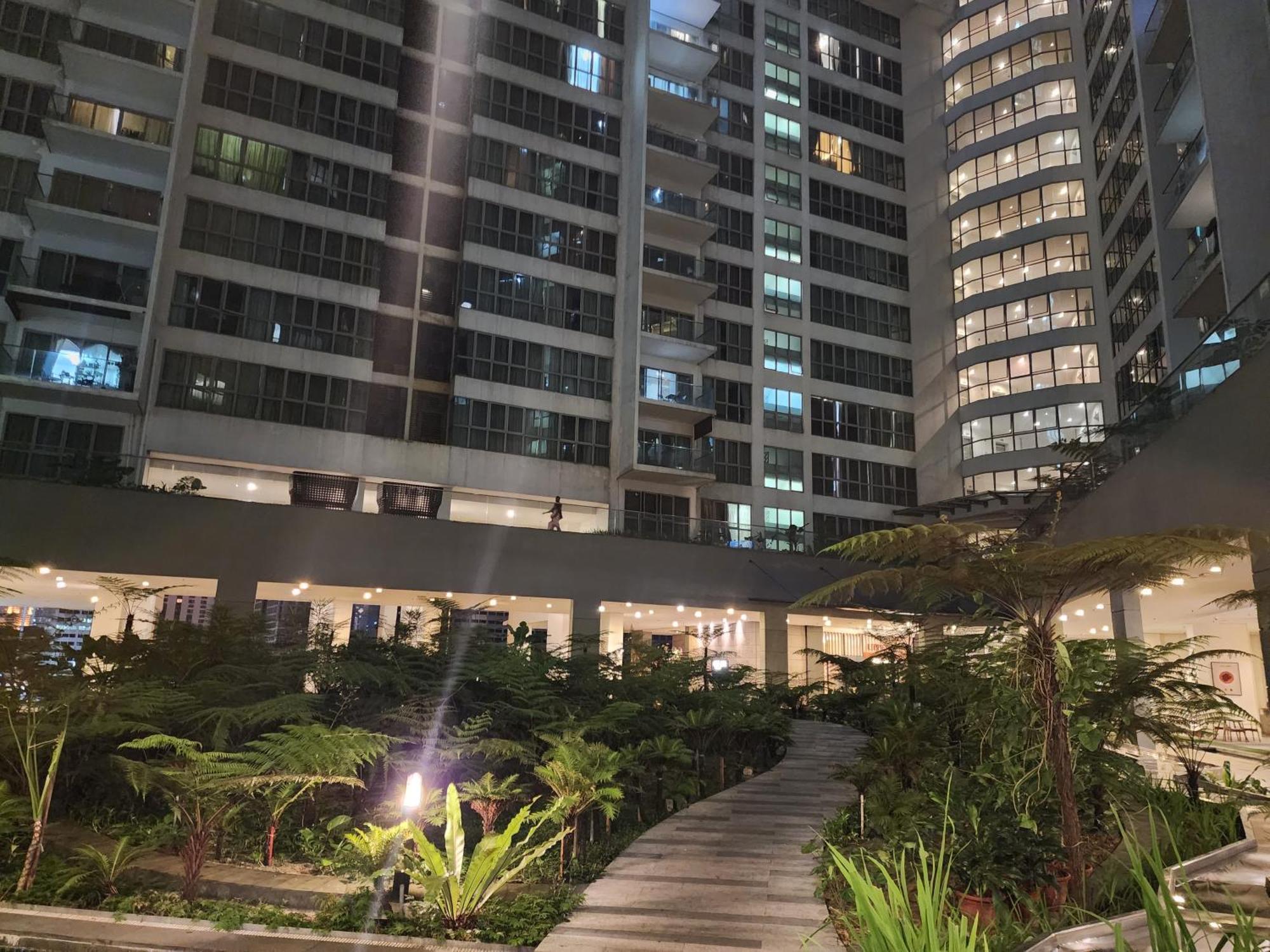 Regalia Comfort Klcc Skypool Apartment Kuala Lumpur