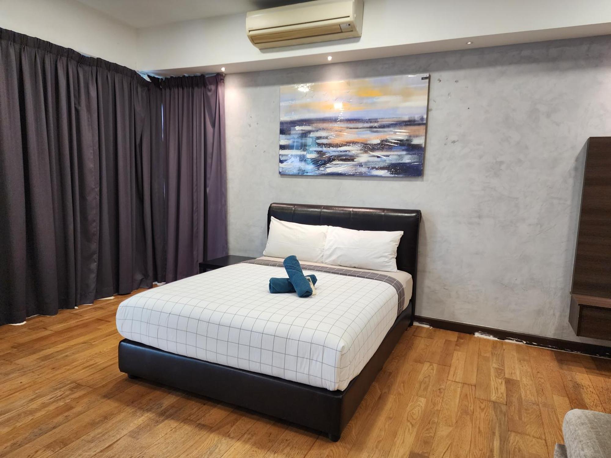 Regalia Comfort Klcc Skypool Apartment Kuala Lumpur