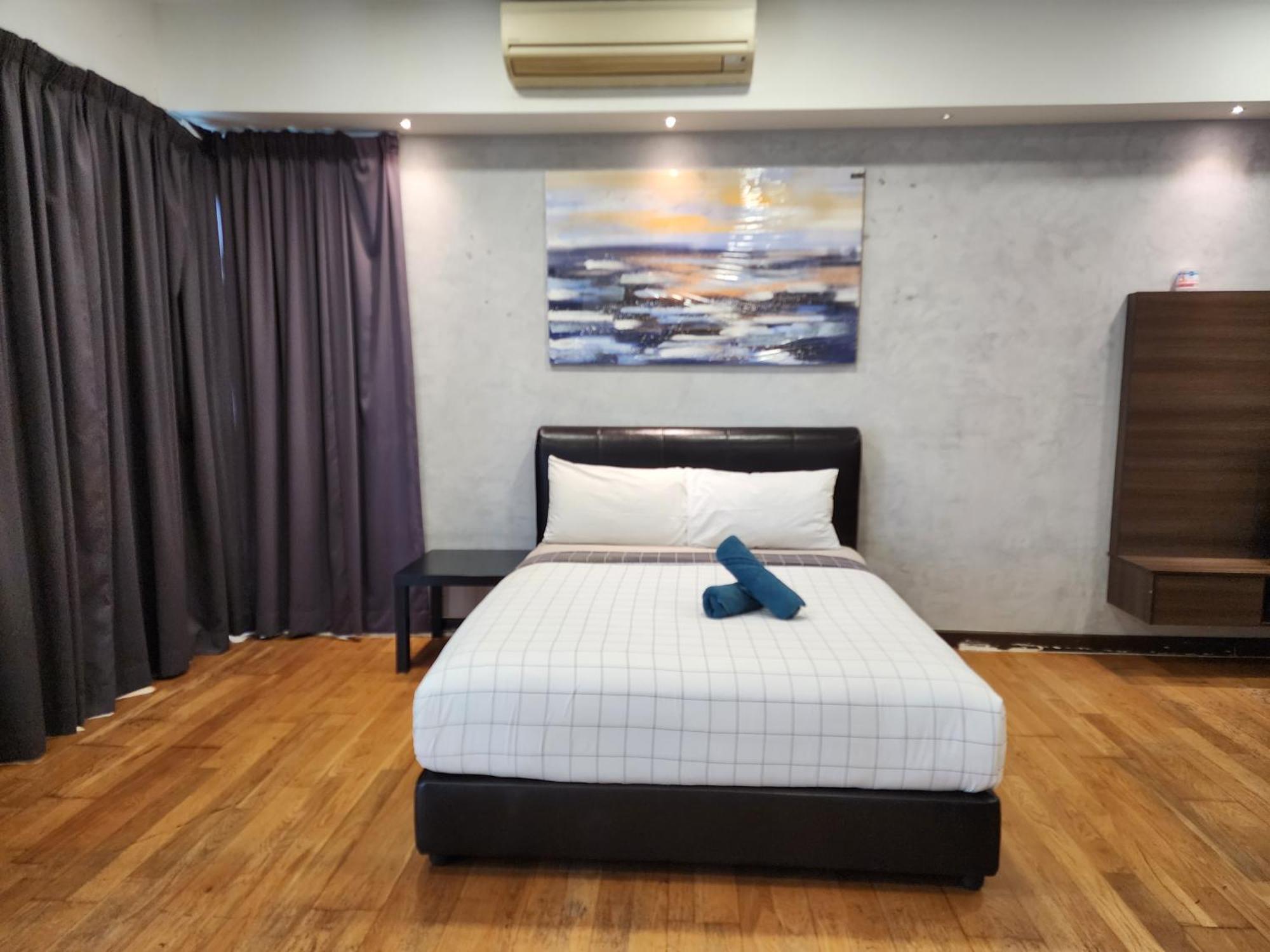 Regalia Comfort Klcc Skypool Kuala Lumpur