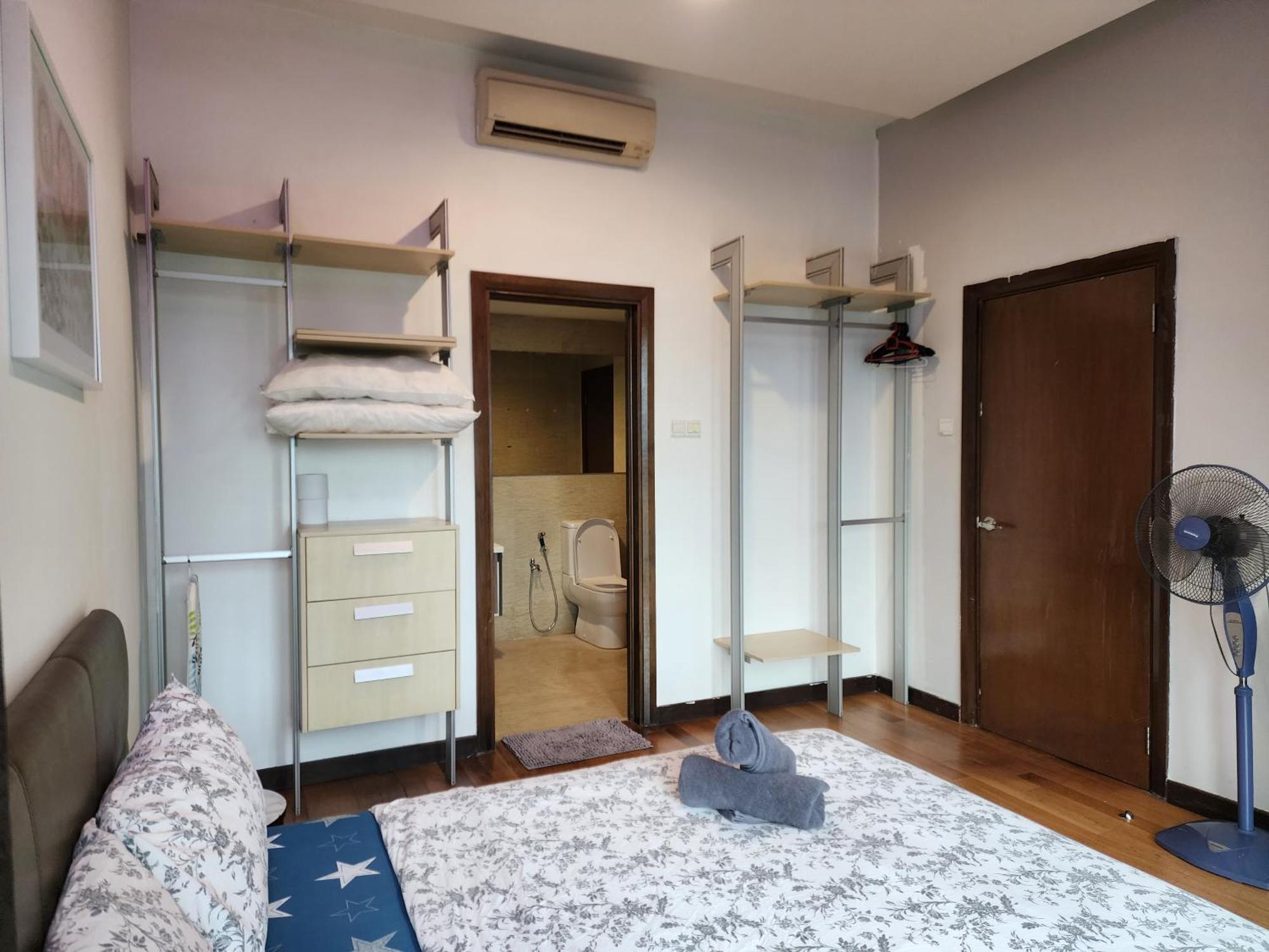 Regalia Comfort Klcc Skypool Apartment *