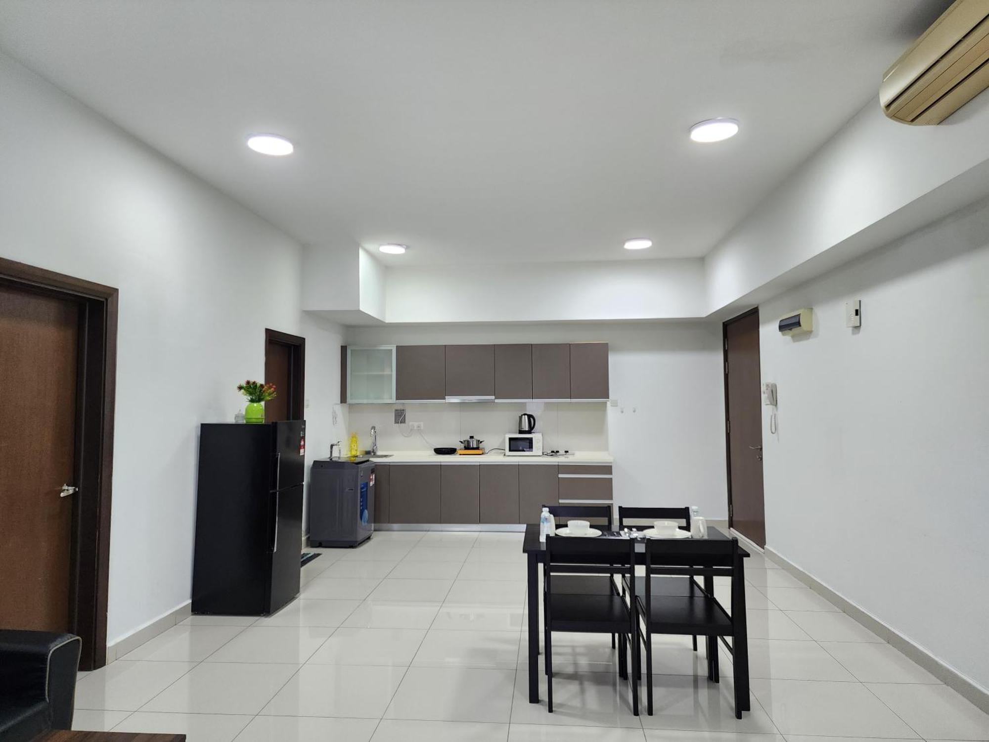 Regalia Comfort Klcc Skypool Apartment Kuala Lumpur