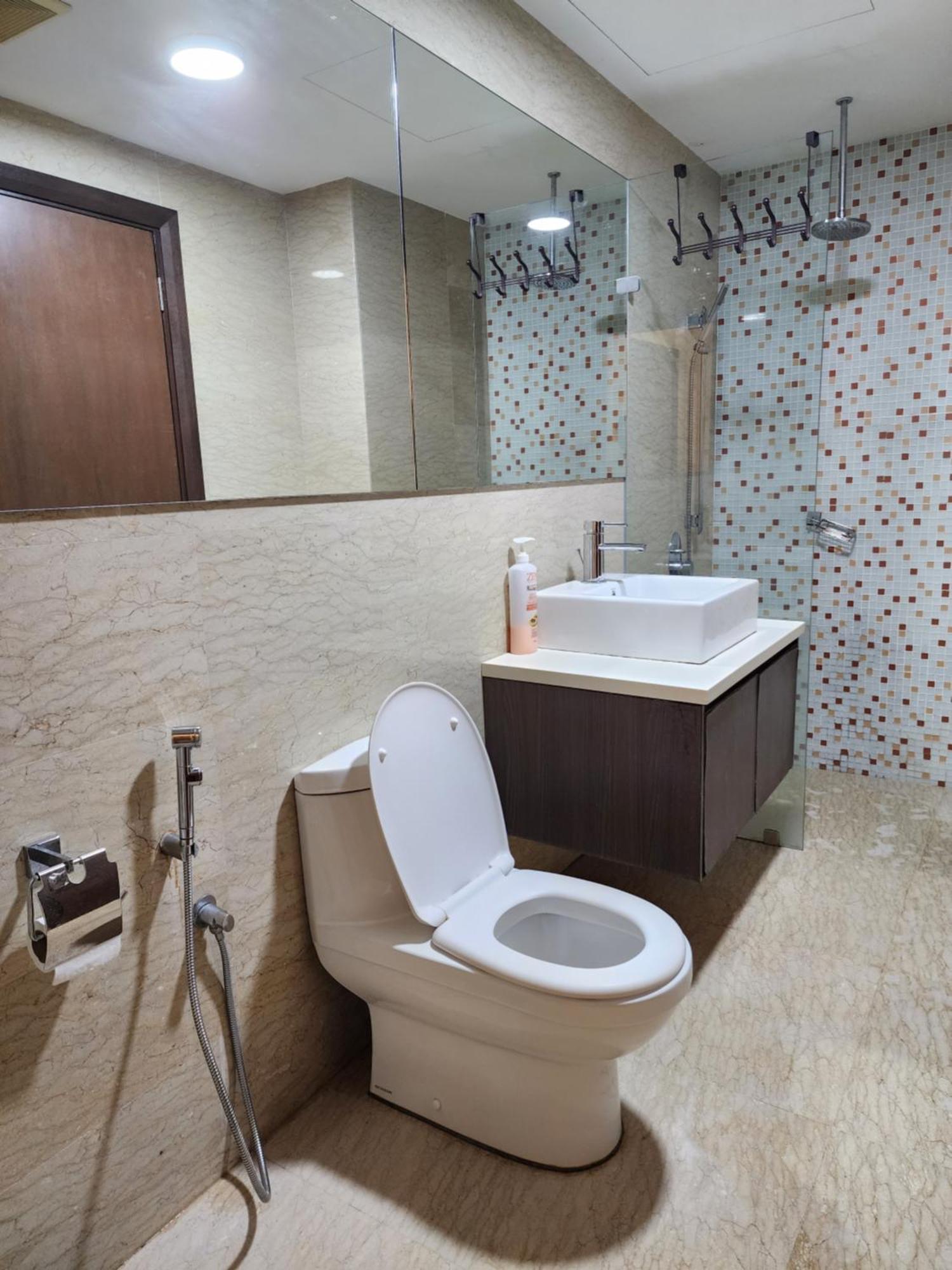 Regalia Comfort Klcc Skypool Apartment